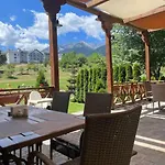 Апартамент Moderne Et Chic & *