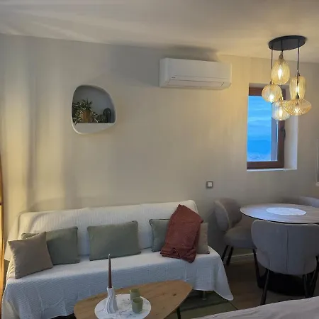 아파트 Moderne Et Chic &